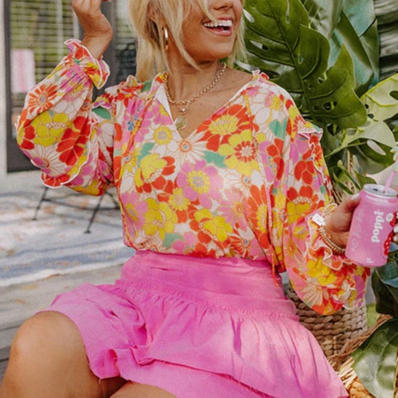 Sugarlips Tops - Impressions Boutique Floral long sleeved blouse